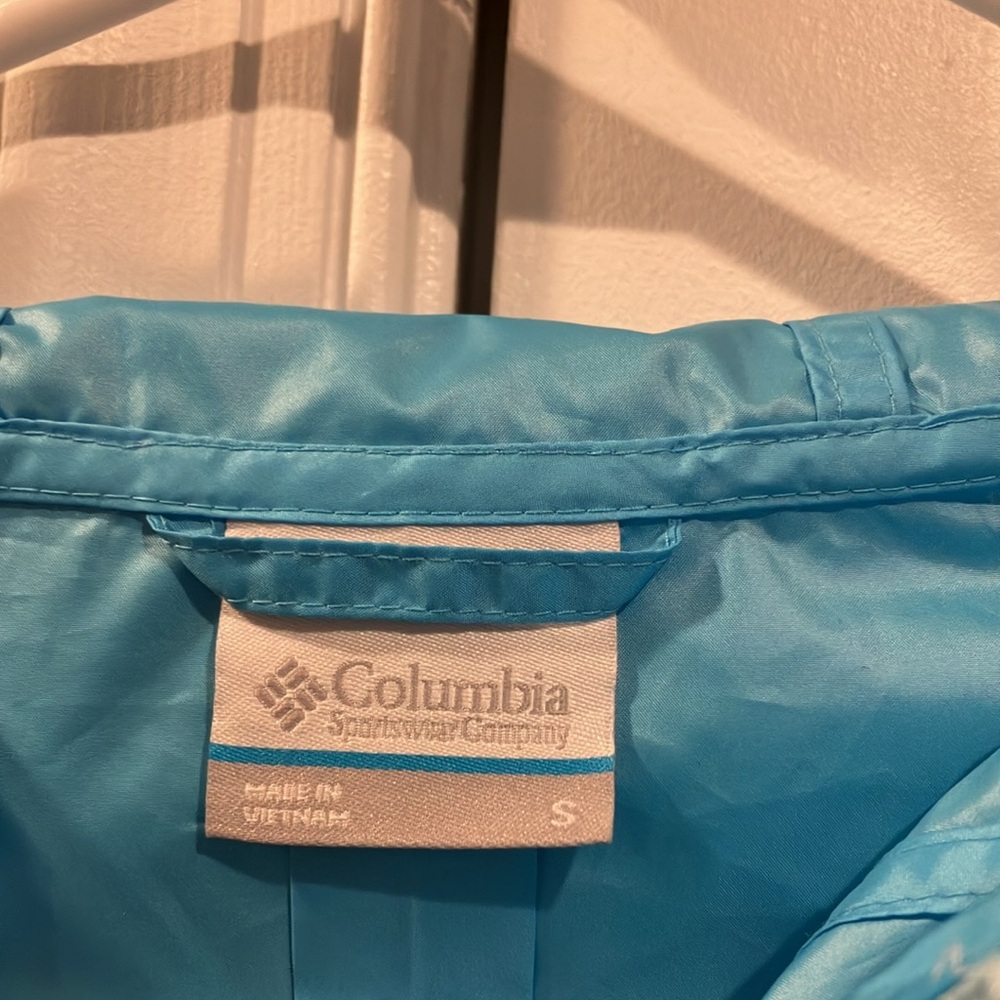 Columbia Two-Tone Blue Windbreaker - Picture 2 of 8